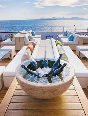 Stone champagne bucket, Hotel du Cap-Eden-Roc, Antibes, France