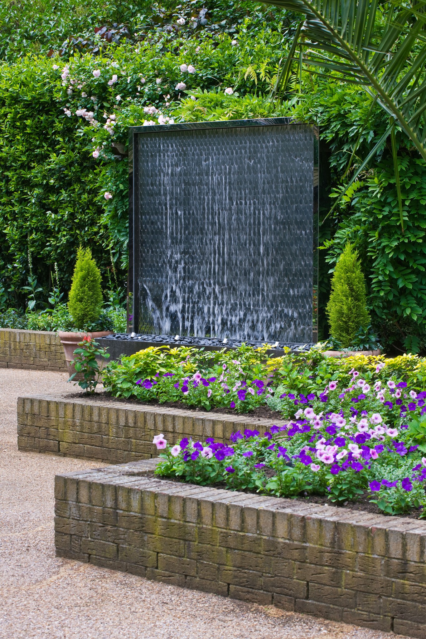 Escultura de pared de agua Pétalo de estilo contemporáneo para exteriores